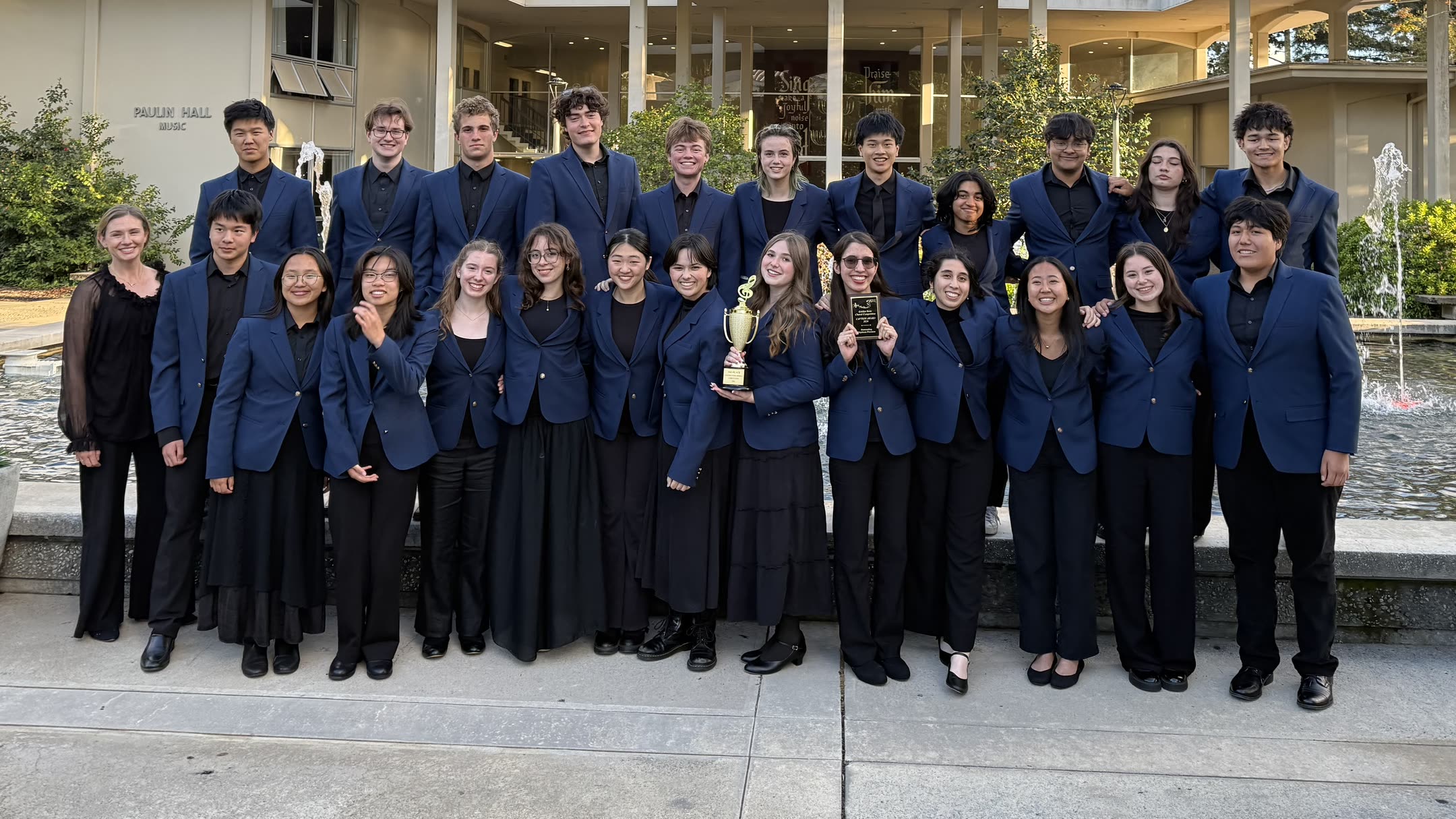 An LAHS choir after a festival win
